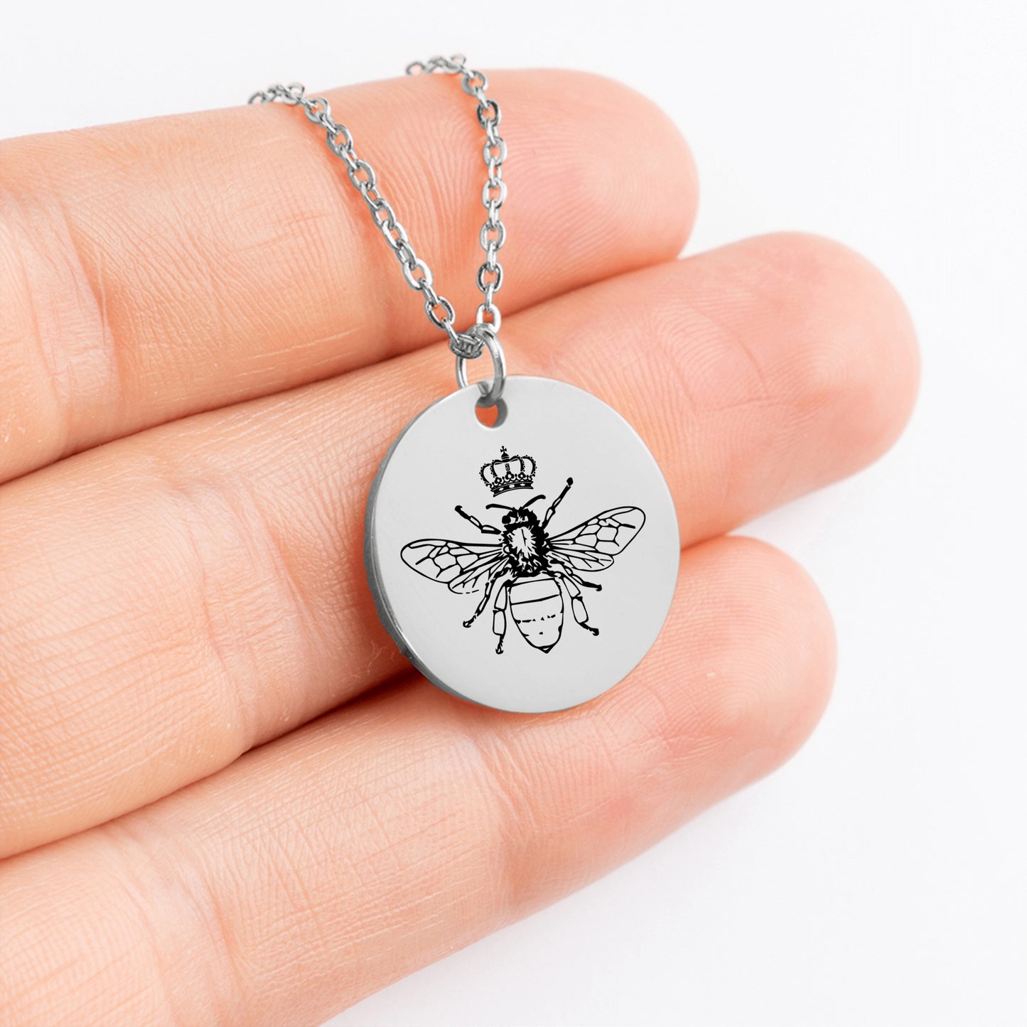 Dainty Queen Bee Necklace, Queen Bee Jewelry, Bumble Bee Necklace, Honey Bee Necklace, To Beloved Queen Bee, Gift for Her, Bee Lover Charm,